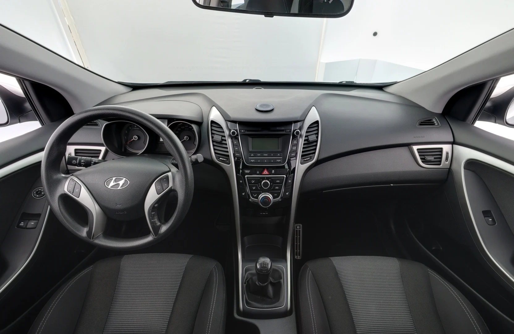 Car Image - 74uA31mwC69ItRJSgbyE29