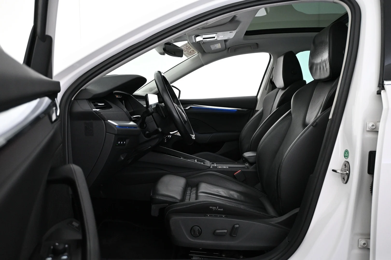 Car Image - 4Fwto4ynIOEyyqM6tQjU4k