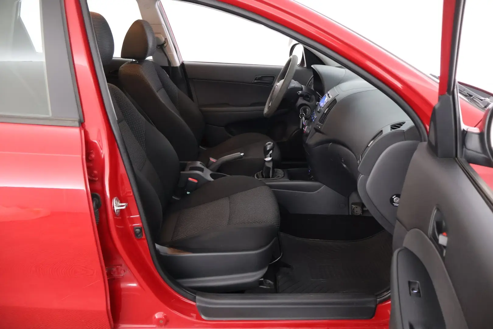 Car Image - 6LJywmnatgqZxUwxBk7L9s