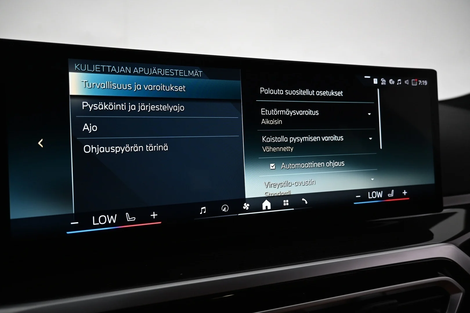 Car Image - RSFJt1OeZxELJB30wqBzY