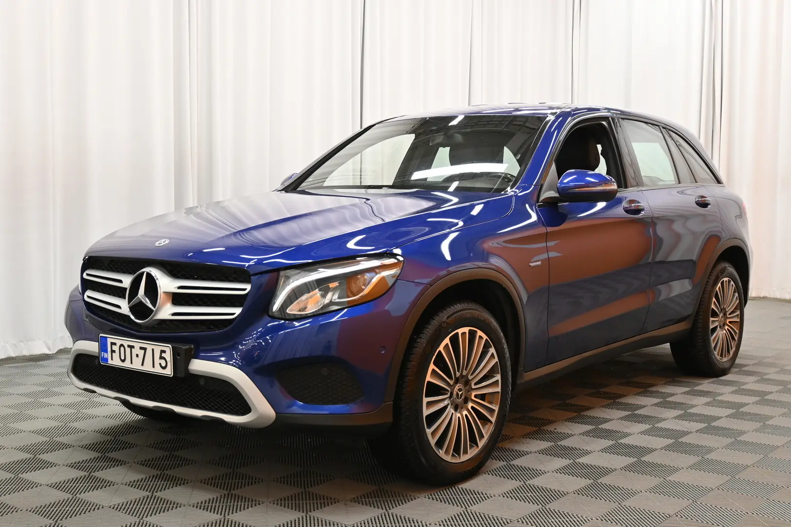 Car Image - 2DMkeLTdH8i7n6PJ8kq7vE