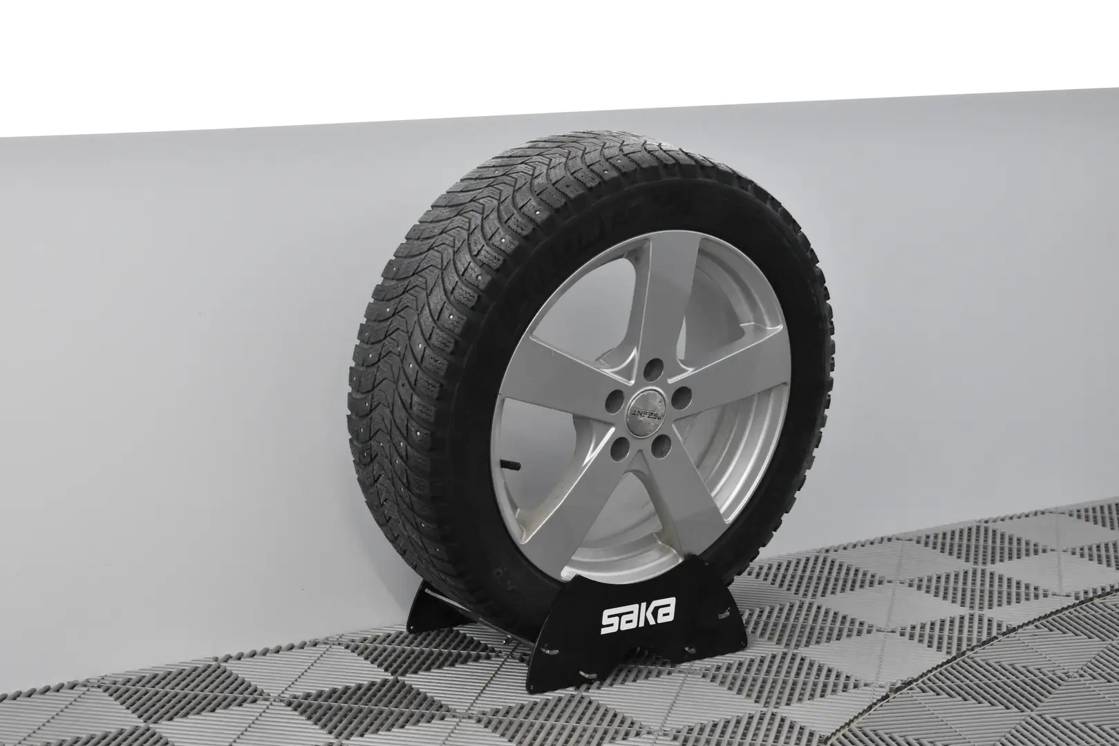 Car Image - 3fUIYLygjq36fpYTCzGEBi