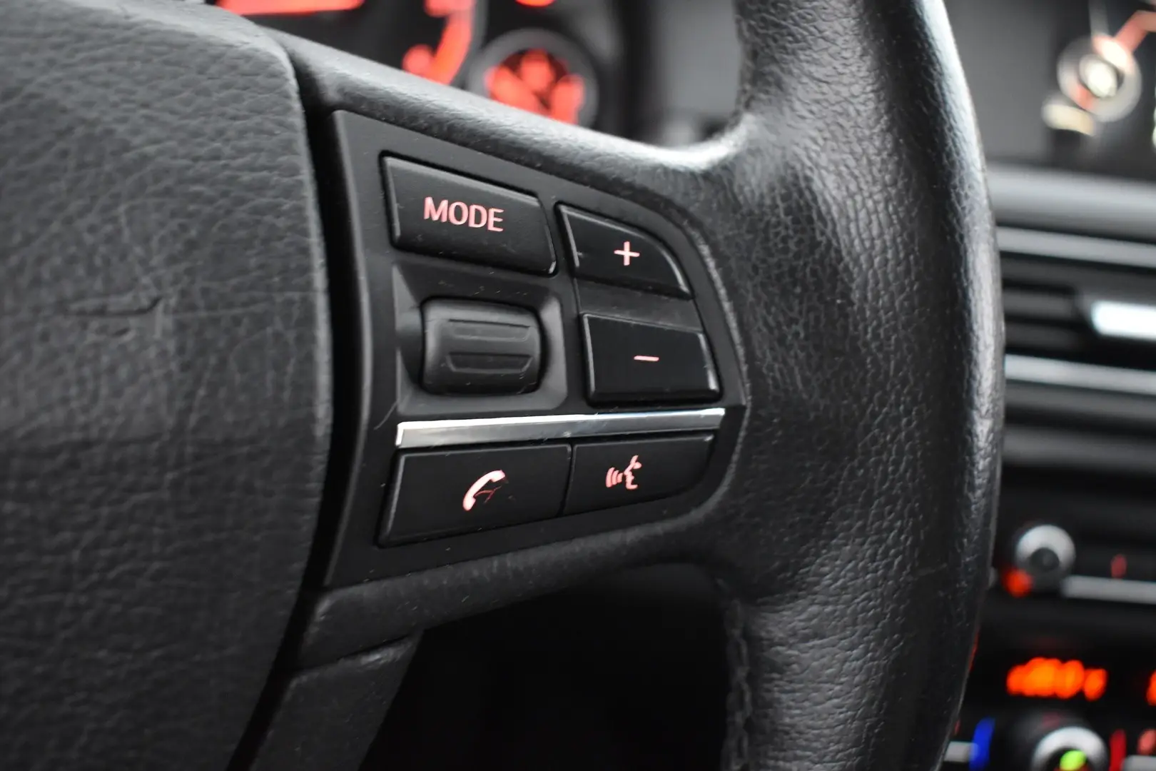 Car Image - 01n3Ufcpa87r0x8paqvRWY