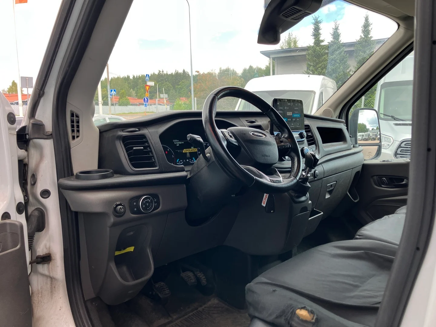 Car Image - 41mCxJYeQdZ5v0cOPeUapG