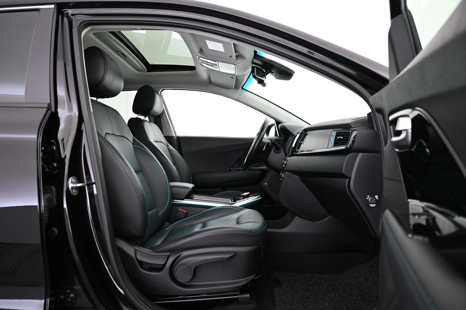 Car Image - 3kABGYpQxyFr1lV0EWjZV6