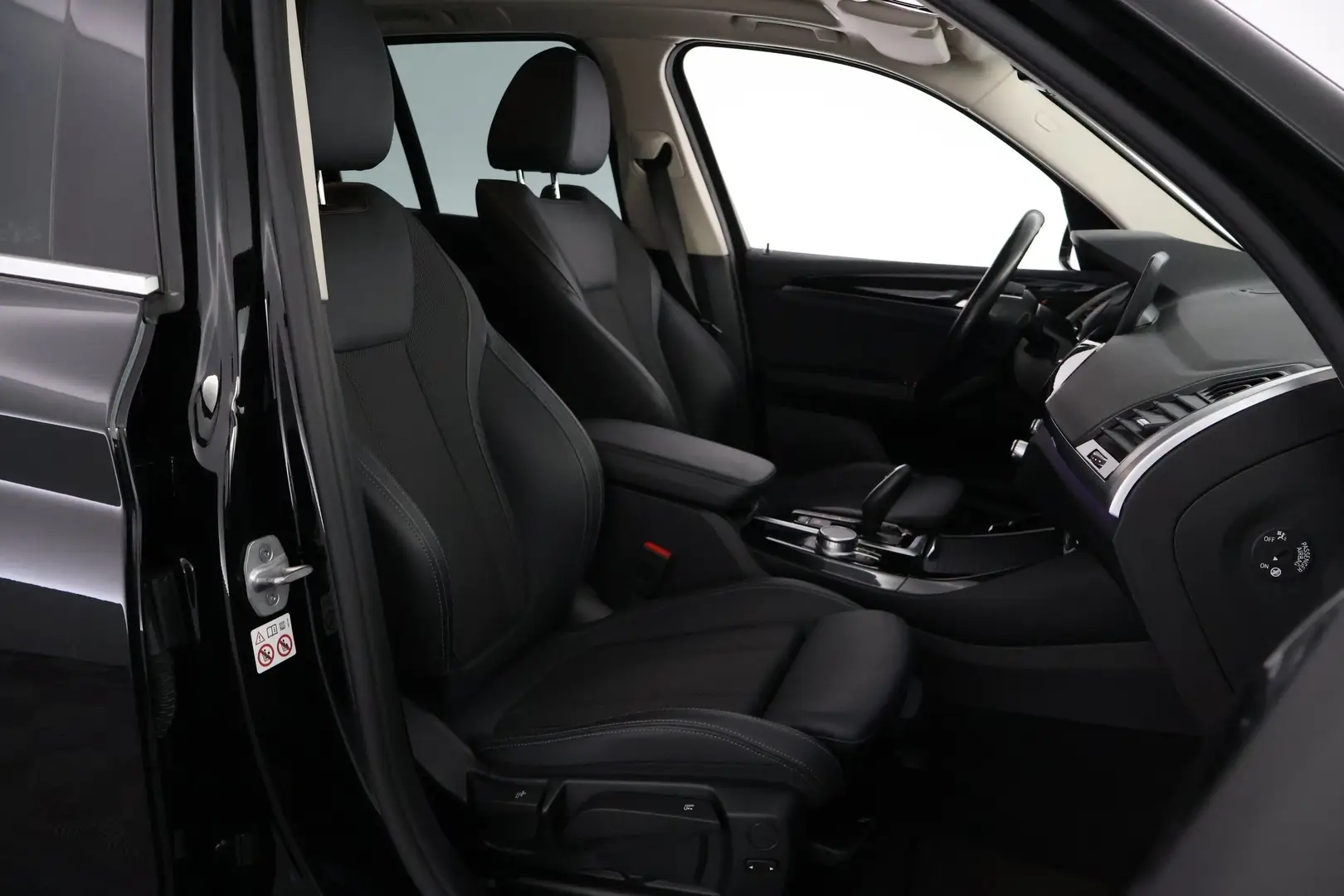 Car Image - 5K8eEA1Iq8a7DrGbOpi5Gf
