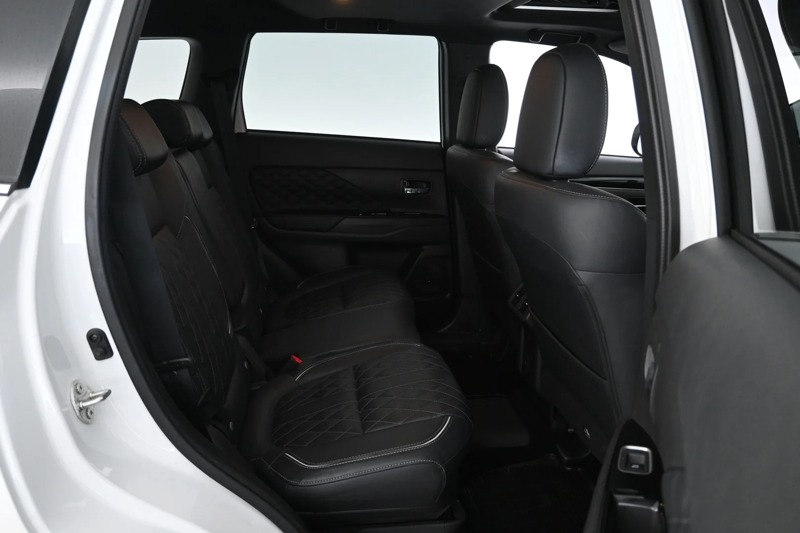 Car Image - 1OvFJIjkPc9ffGKD79aI2z