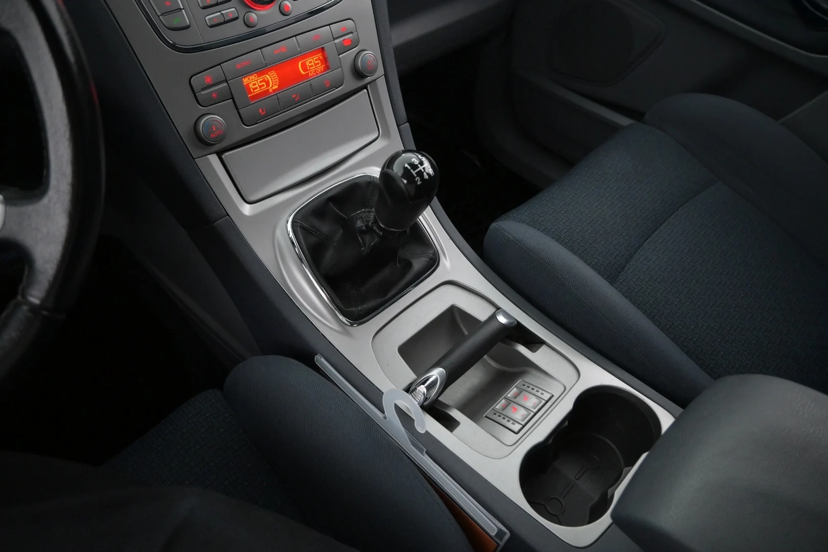 Car Image - 6SighWiRb3ydyVHcI4X6Y9