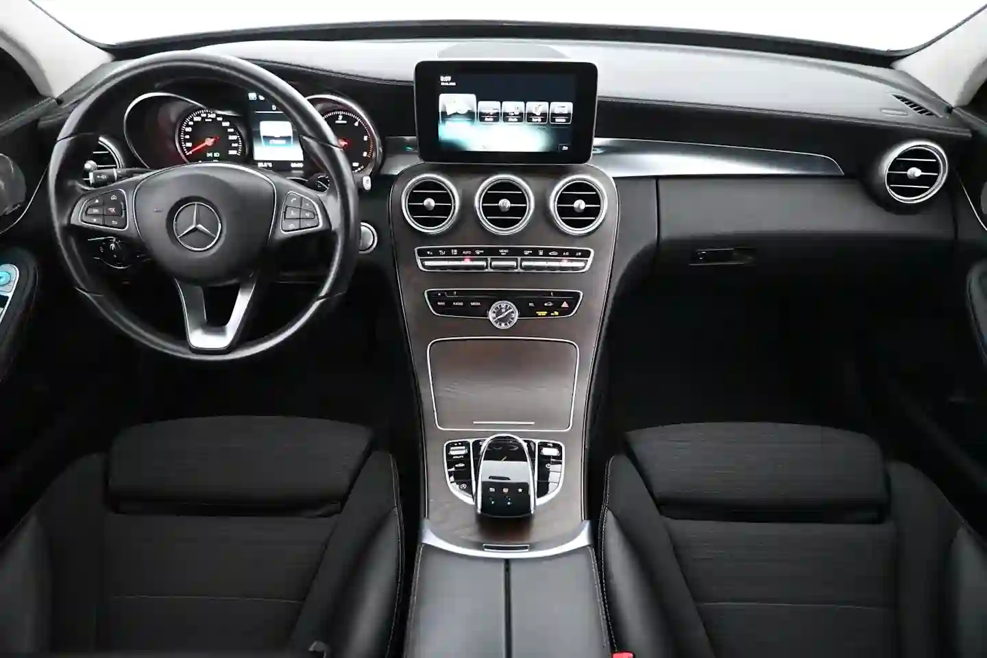 Car Image - se1VMIXdGUHLDtBpwiwz9
