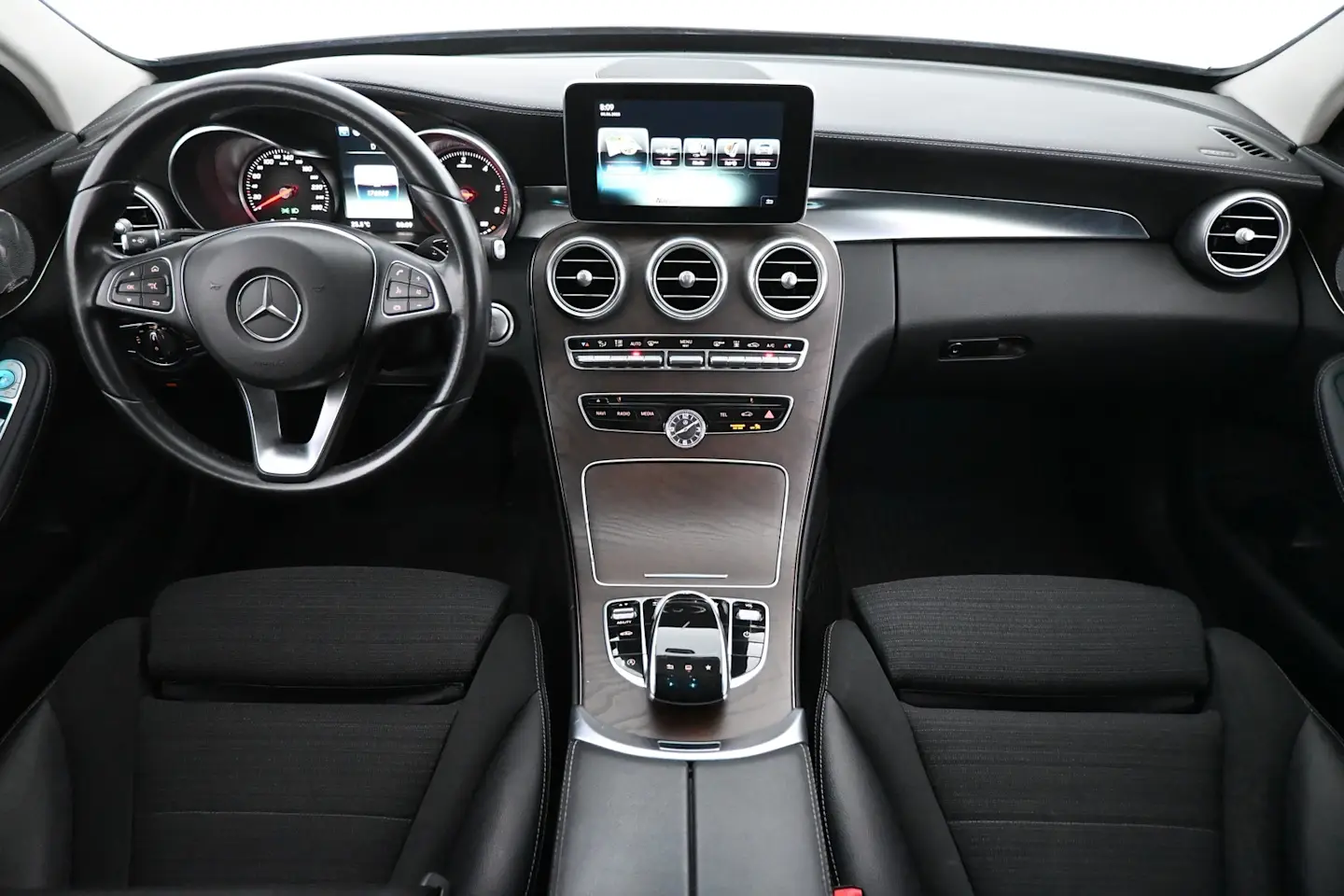 Car Image - se1VMIXdGUHLDtBpwiwz9