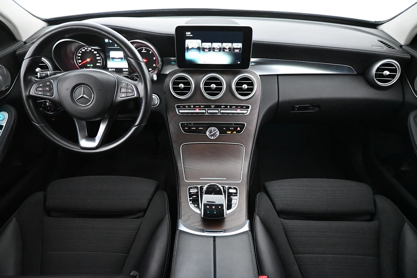 Car Image - se1VMIXdGUHLDtBpwiwz9