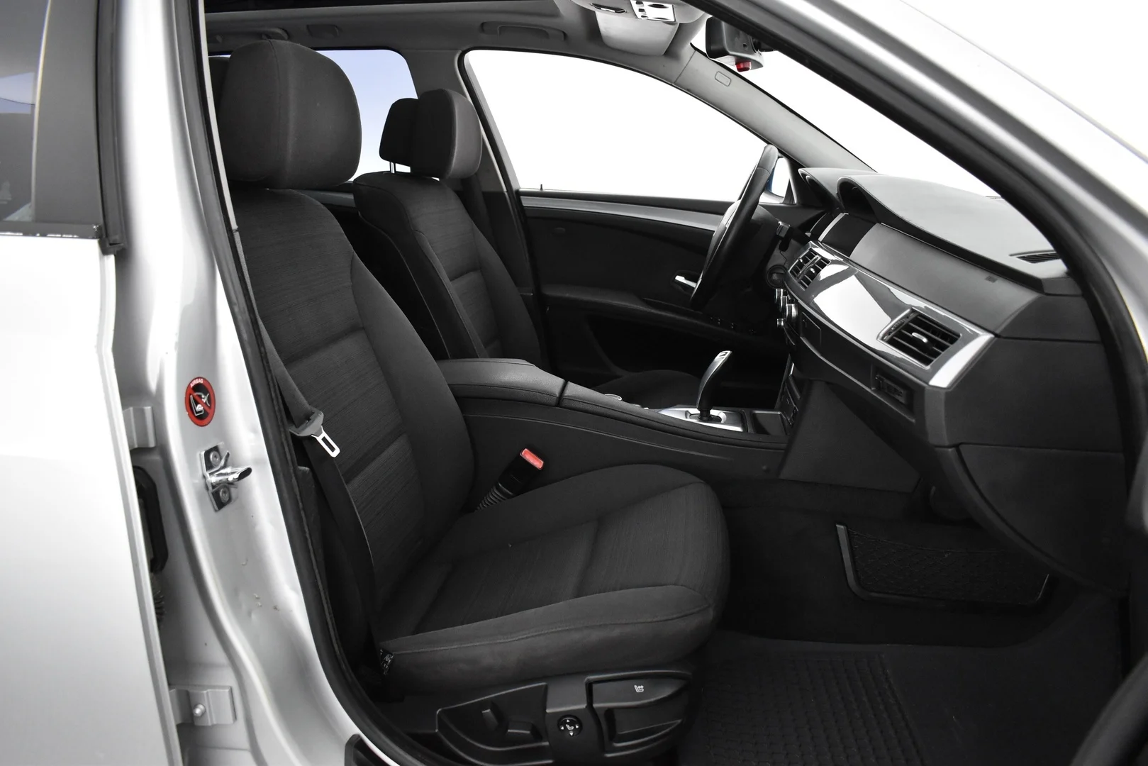 Car Image - CZwZbhWu80bQkEg6uqHlo