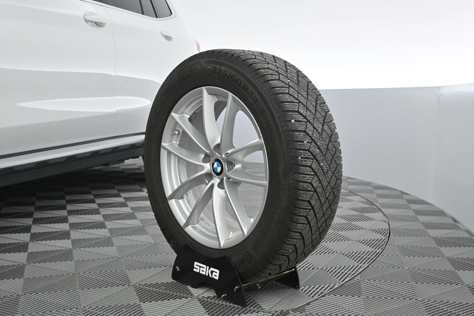 Car Image - 47kYgrp810B0qFwwN8bBXW