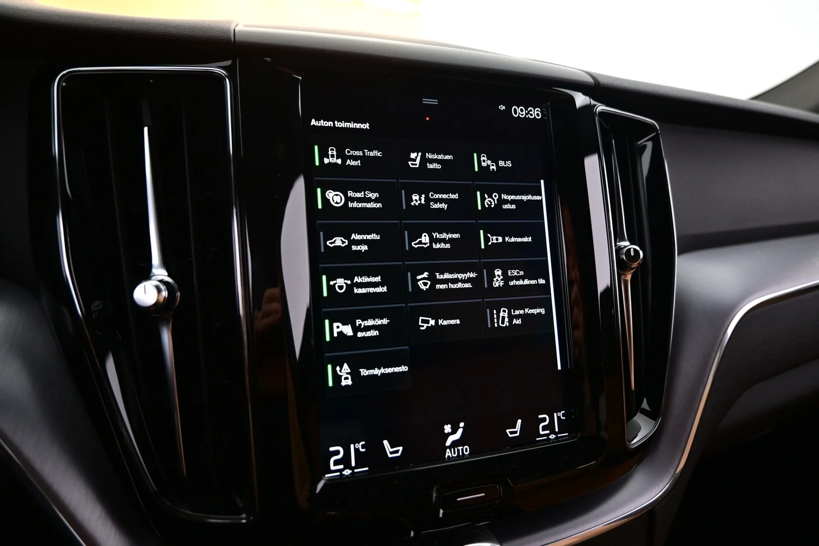 Car Image - 2iHWTDtgUlyu6sICX4r4WC