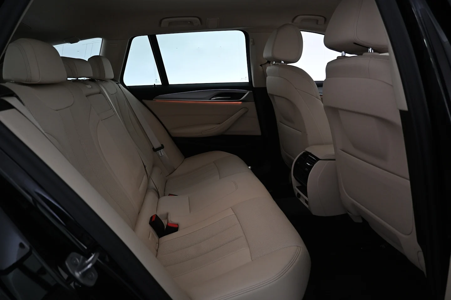 Car Image - 4gNejQff0KN2F72WuHxU8