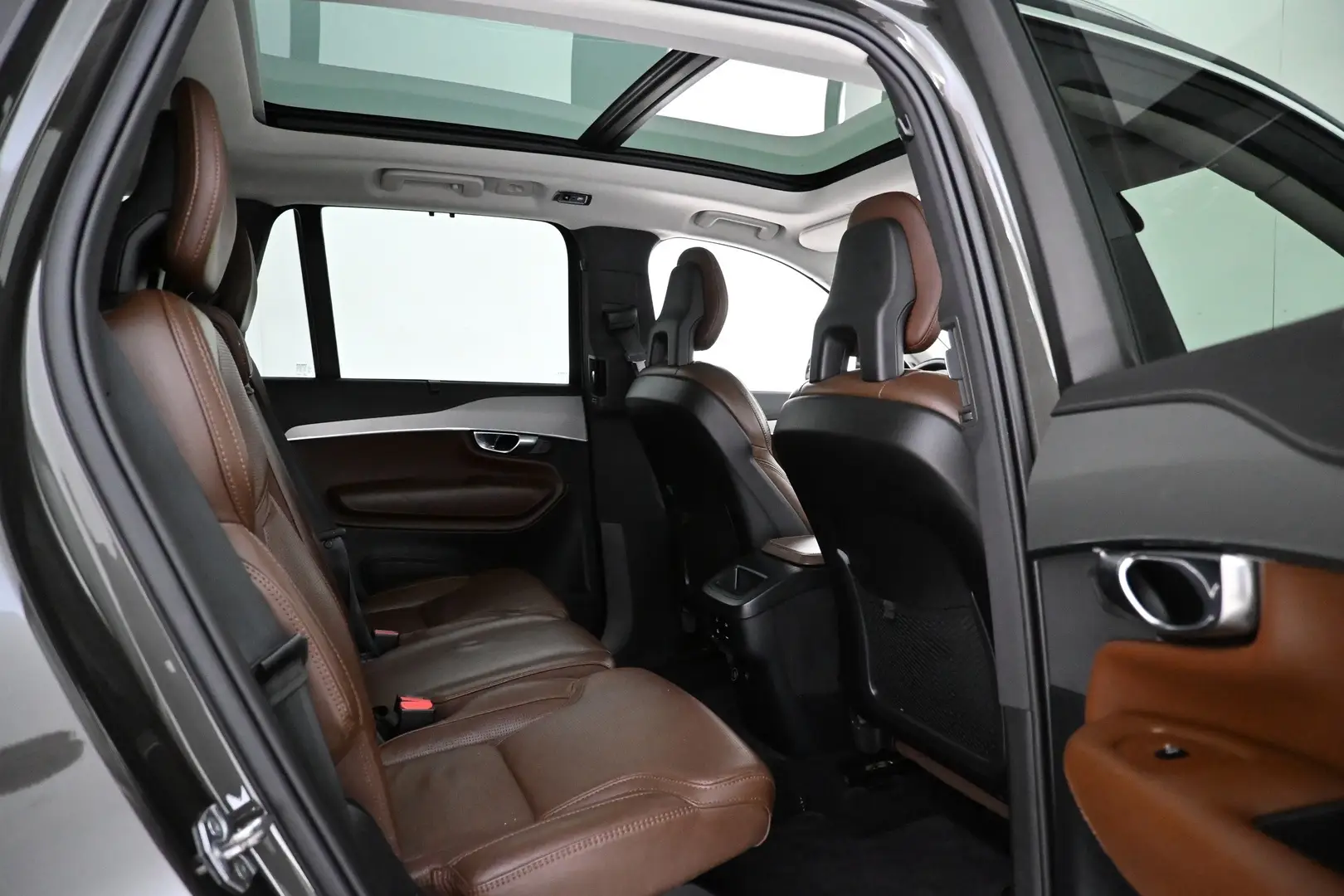 Car Image - 5xJdtLViyZMnSACuOc9XE2