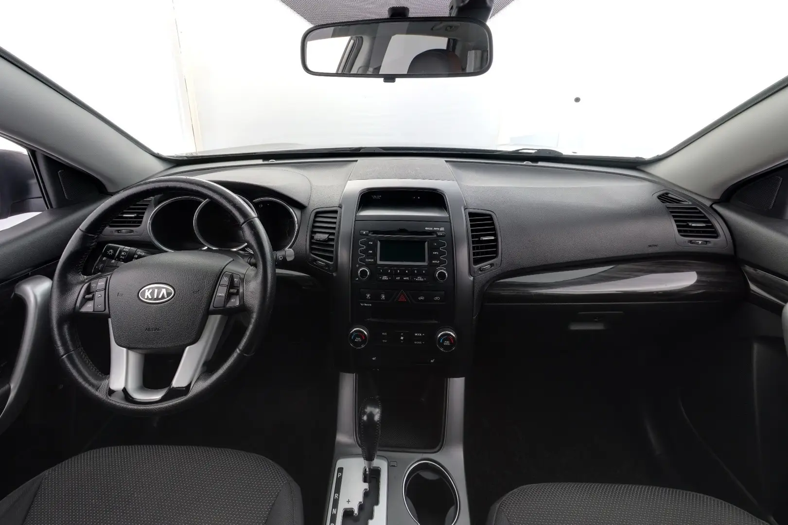 Car Image - 27xjf2TPpVvyIFDcXqJ9LB