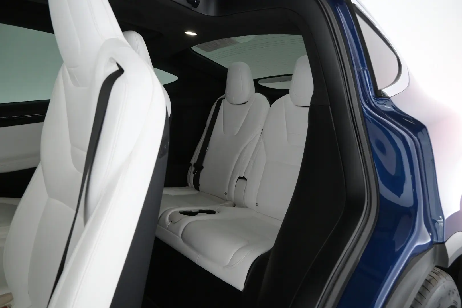 Car Image - 6TIvfjxKXhl4bBmRA1BGCh