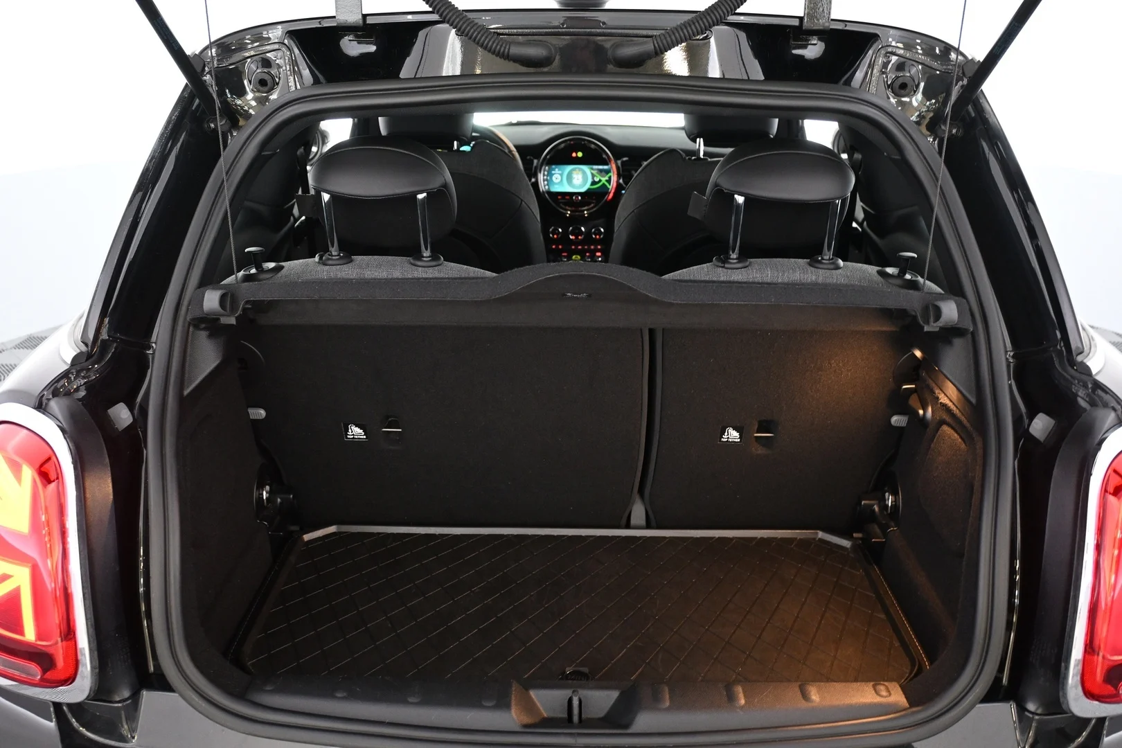 Car Image - 3FXpCFfengIY4ogoj0kYN