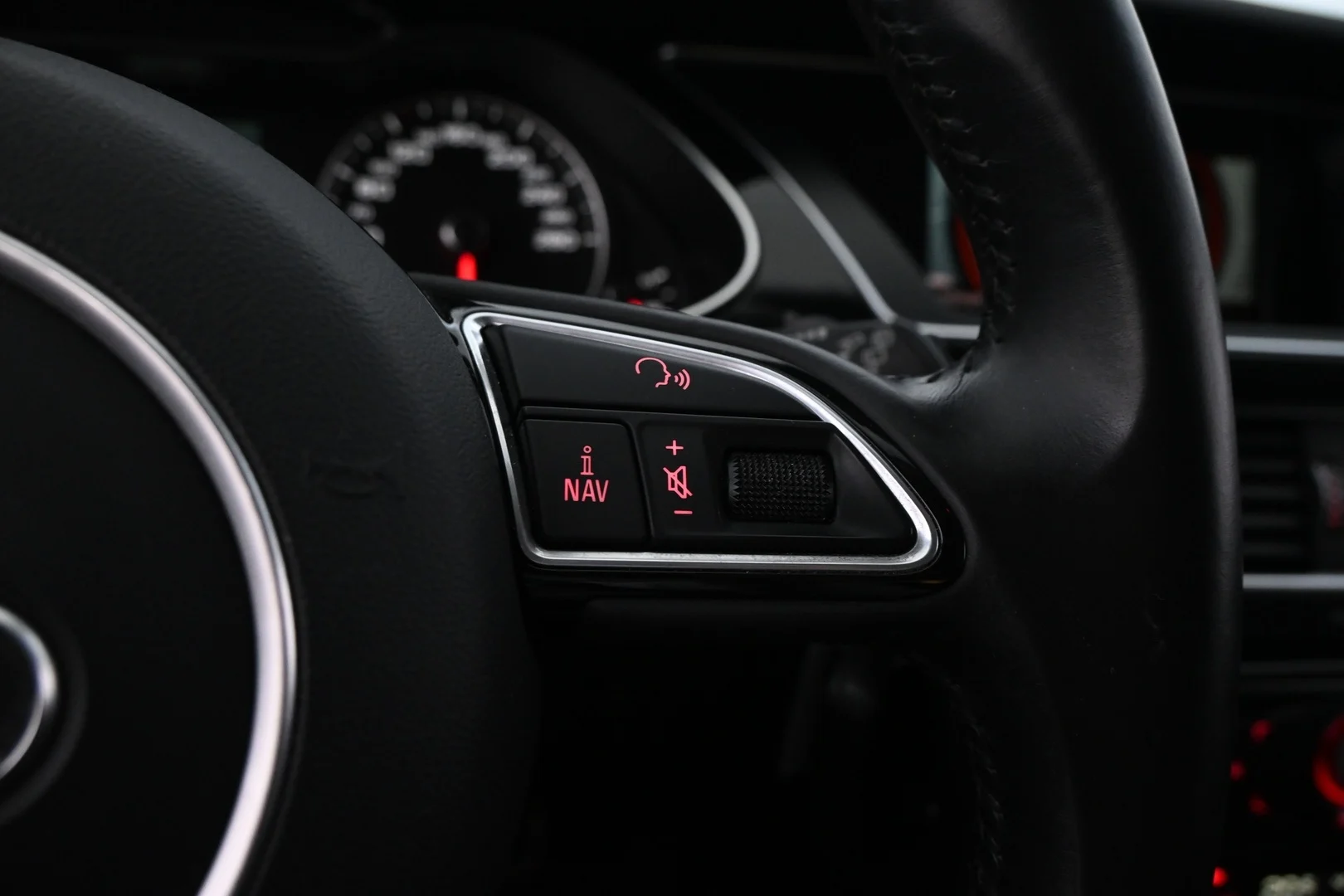 Car Image - 7sqYYRPhA4yKvGJCcc15Z8
