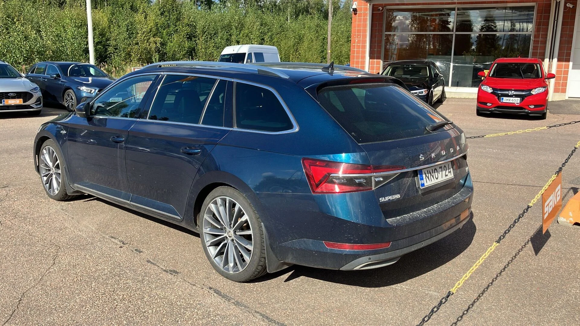 Car Image - 1aeZAsq4BPfLk0ugrQwmGY