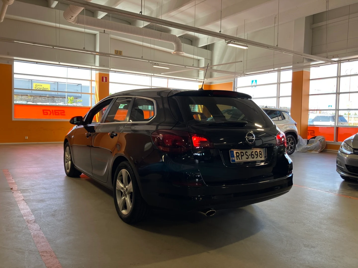 Car Image - 6KFvvhnQ45qU7PenYiqPbX