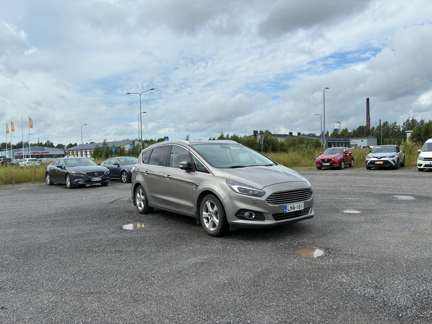 Car Image - 1IKjNVfw0PP9XxlbvpgKIF