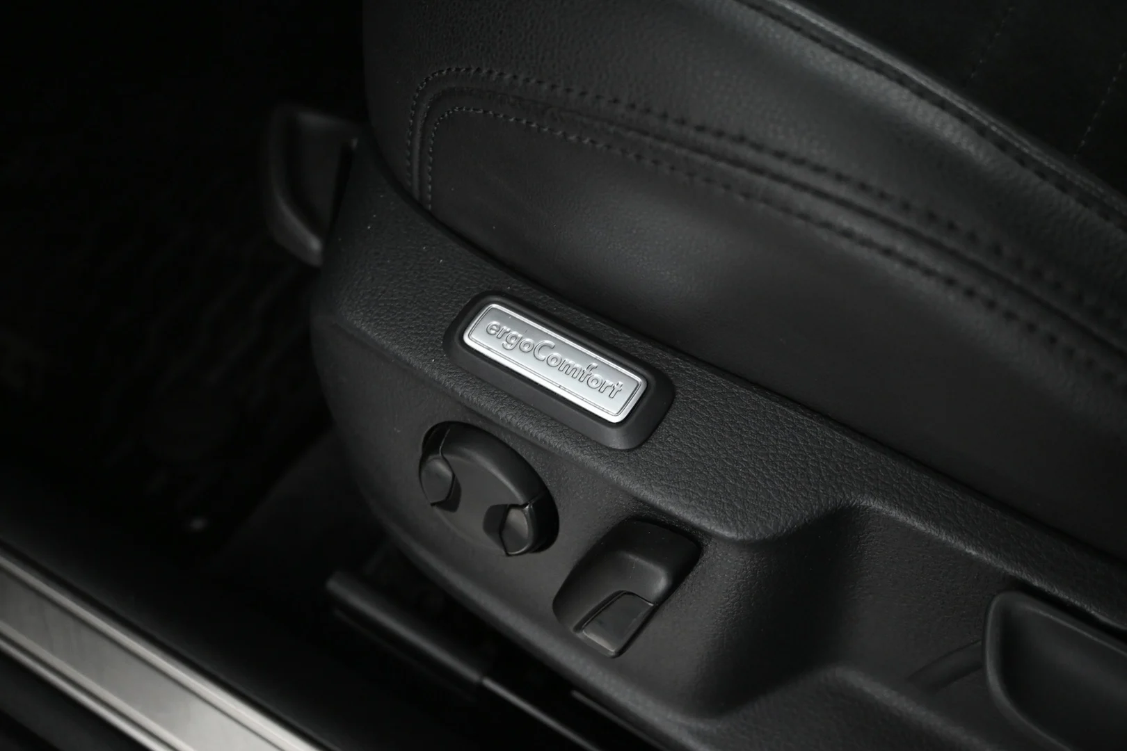 Car Image - 5wxplT5sKTbbz5Ekp2Jpn9