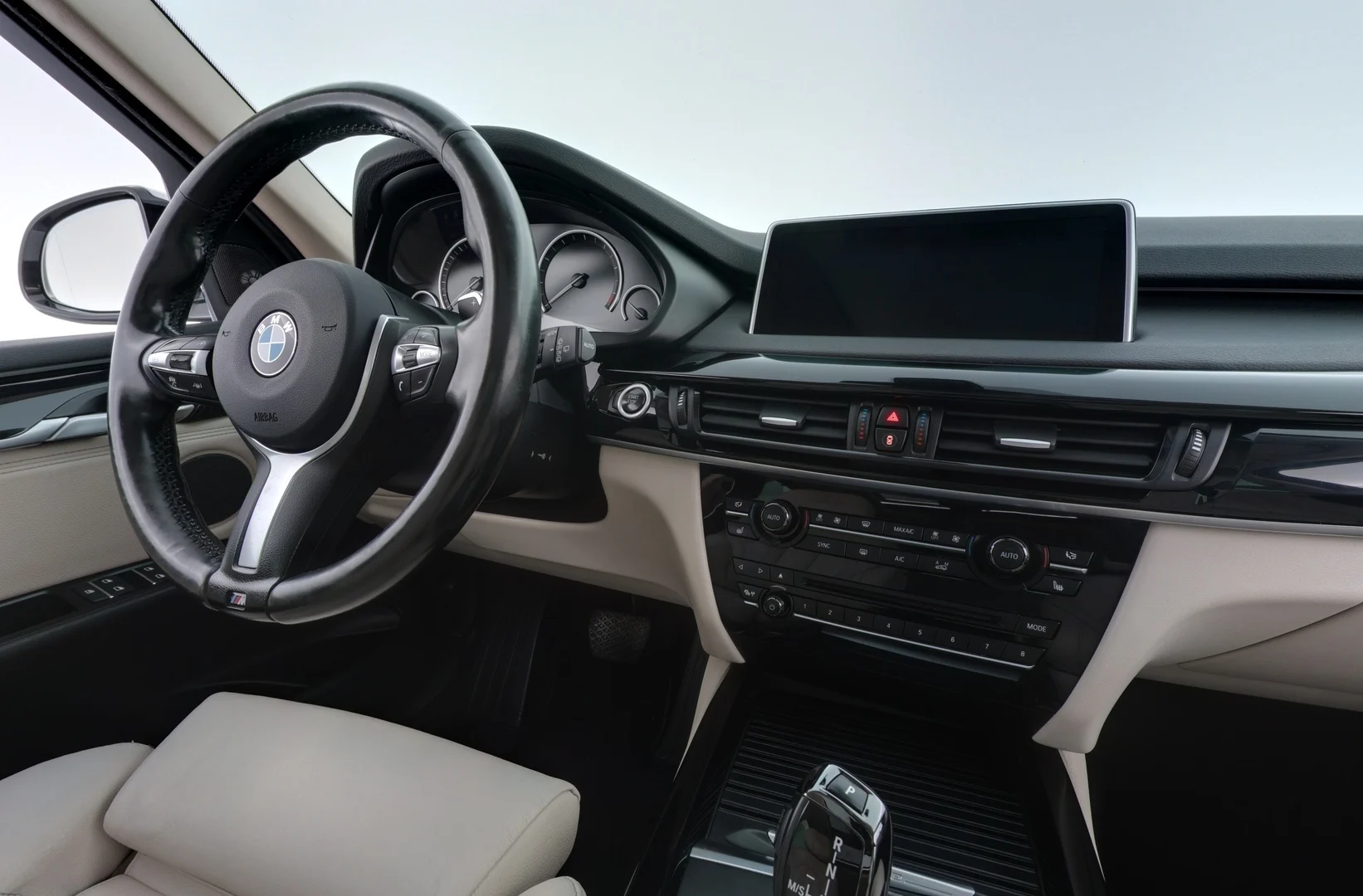 Car Image - 5W4ZEfJJeYw6fC7SHNVzxm