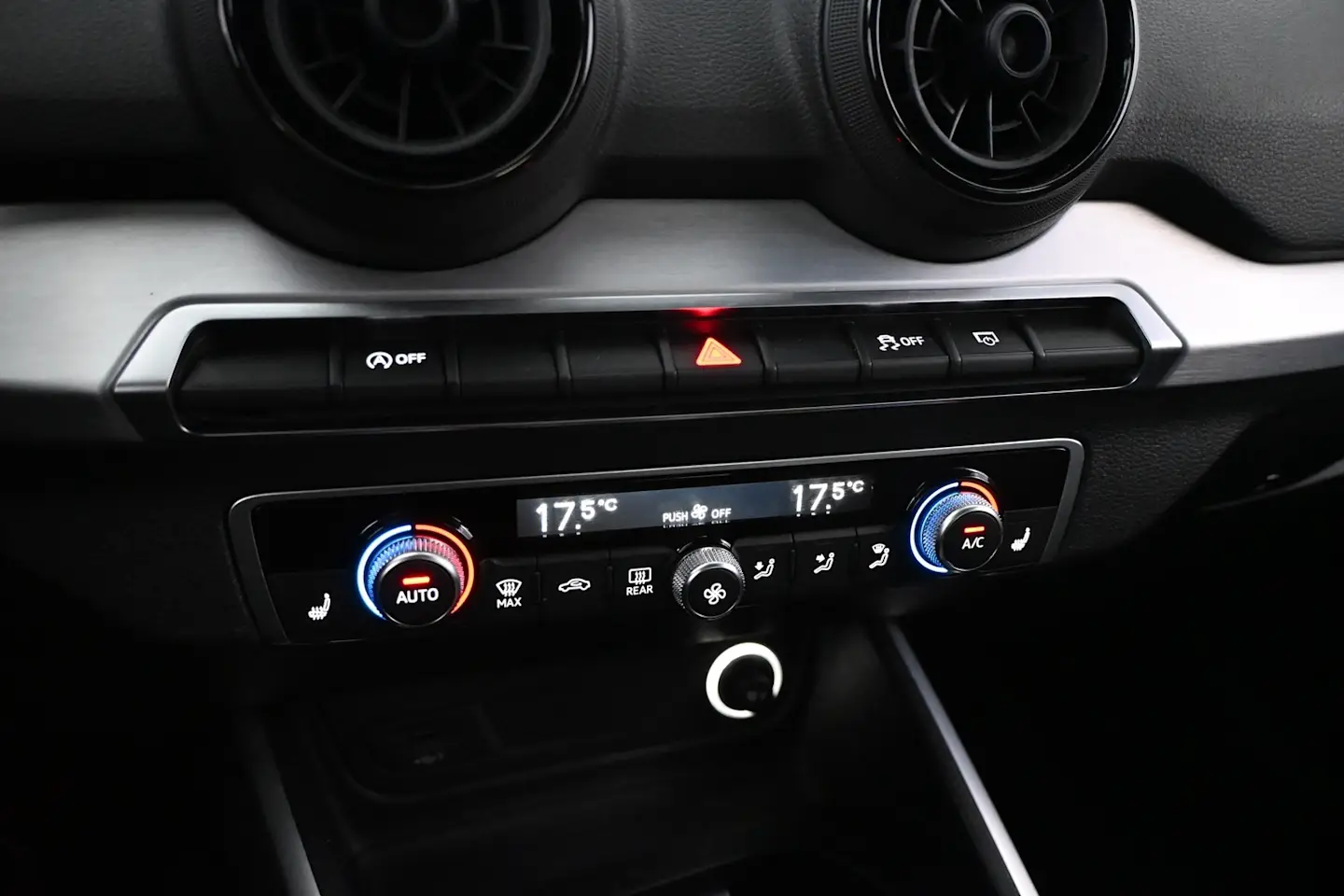 Car Image - 4Yv7eUArAUEkkDwDAaoFrg