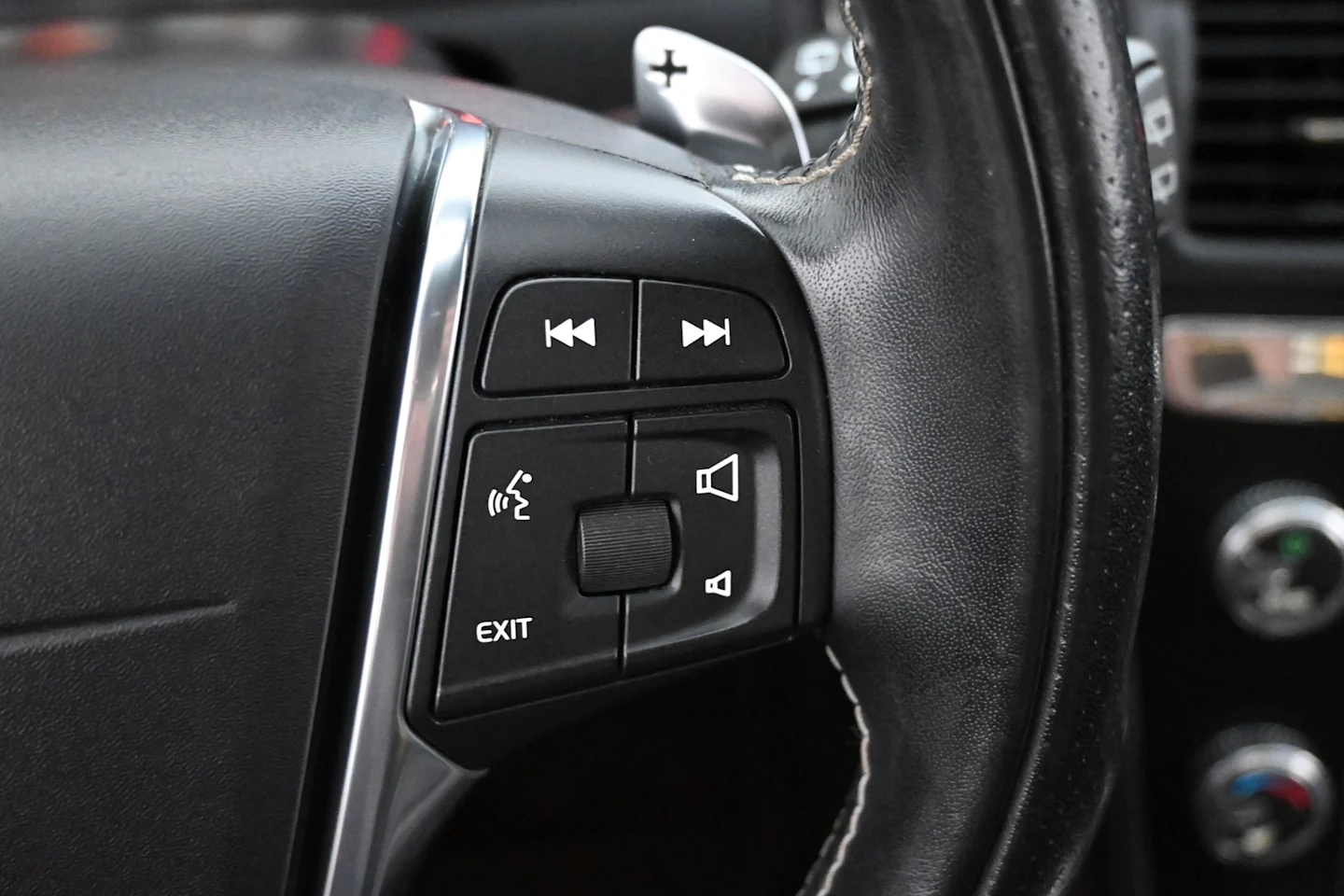 Car Image - lmCUQPSB9RBfV45qtSugA