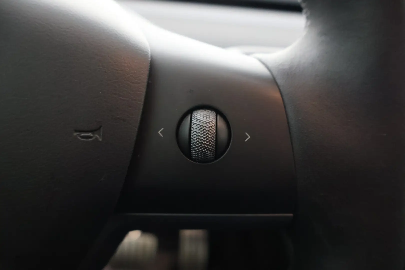 Car Image - 1AX6fMHDADDDLQqrhMfdQB