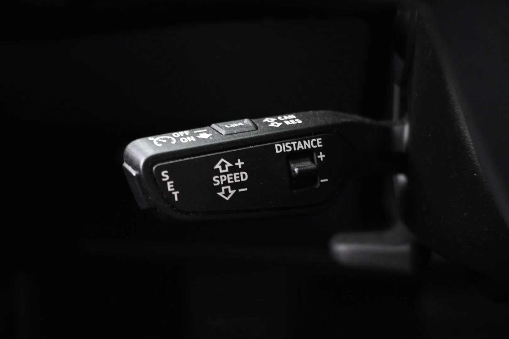 Car Image - 4y7MFHlHQiNX3nUFhfH0dl