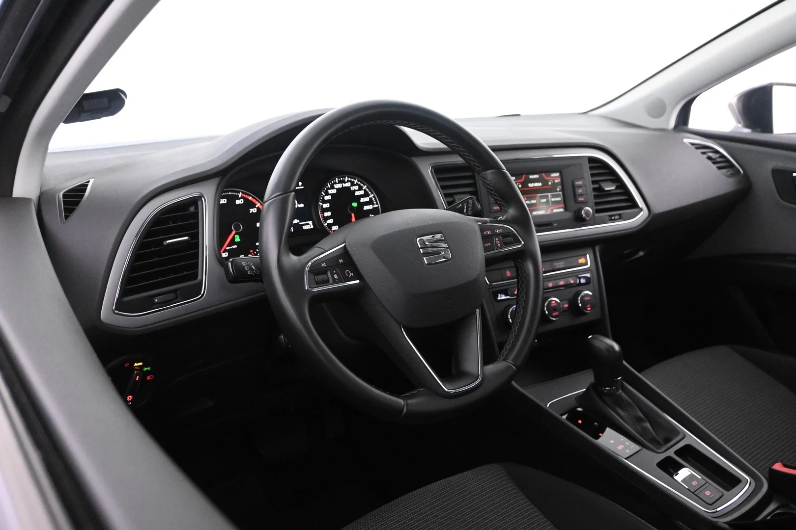 Car Image - 5nmFDIVow6EZOJd2z1aZnk