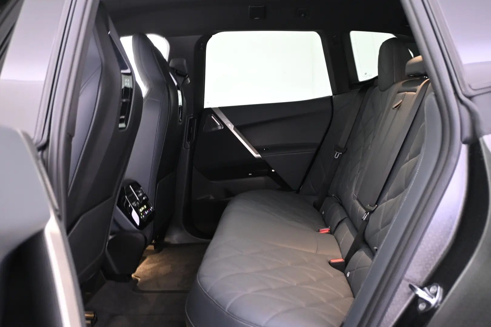 Car Image - S1ItlsqNuRsZaFCBt5iRv