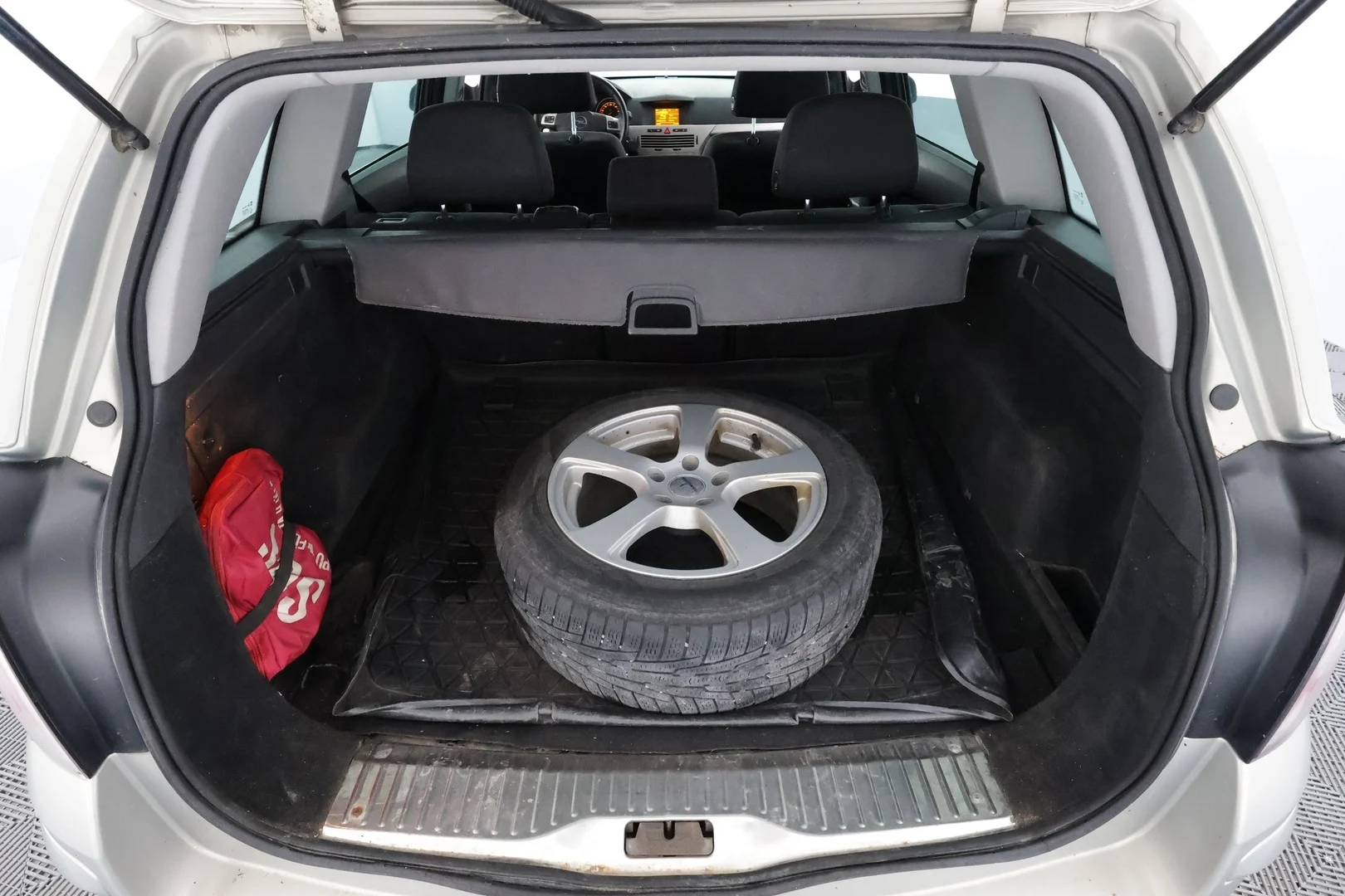 Car Image - 2GSQXNIHwD4QdjQYrNnKvY