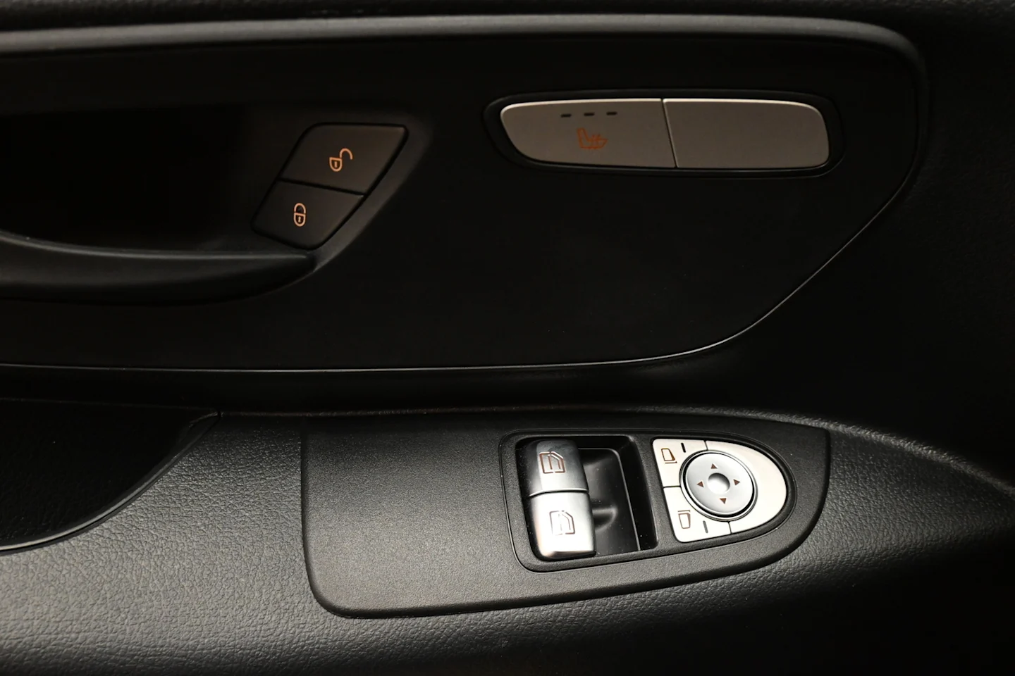 Car Image - 66YYgmgUh0SuMcULqx7zTc