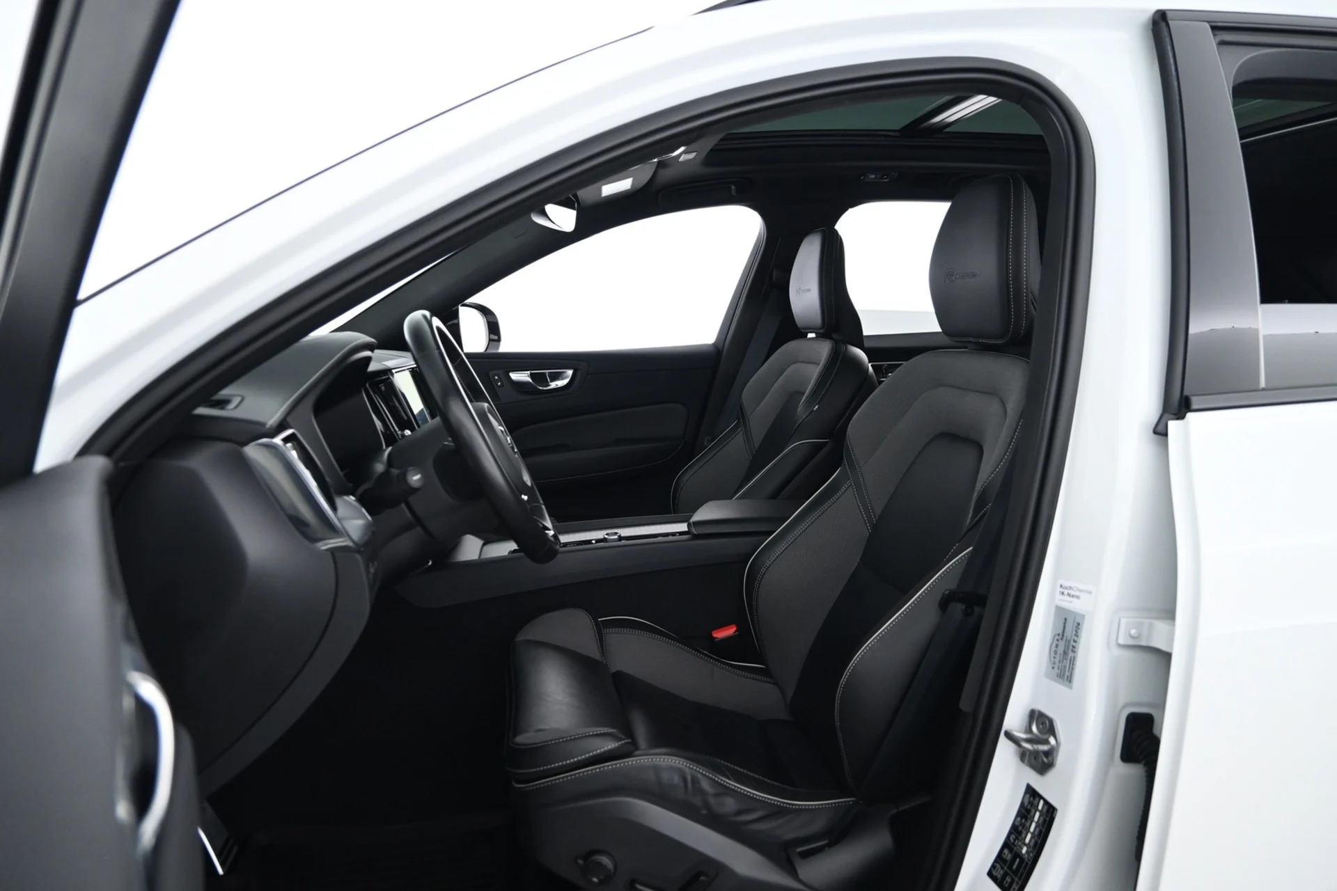 Car Image - 5mVCLU2xBzeOdBww1bqMom