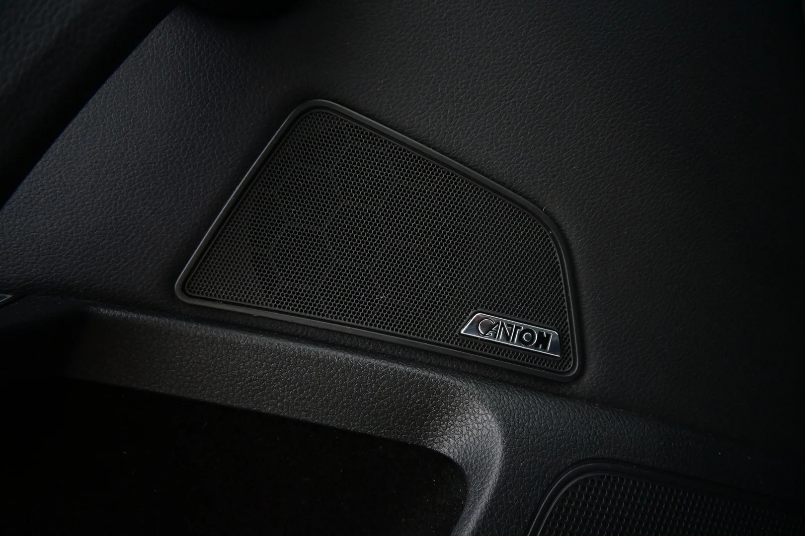 Car Image - 1yauwHcEL4d74INgr7BeWk
