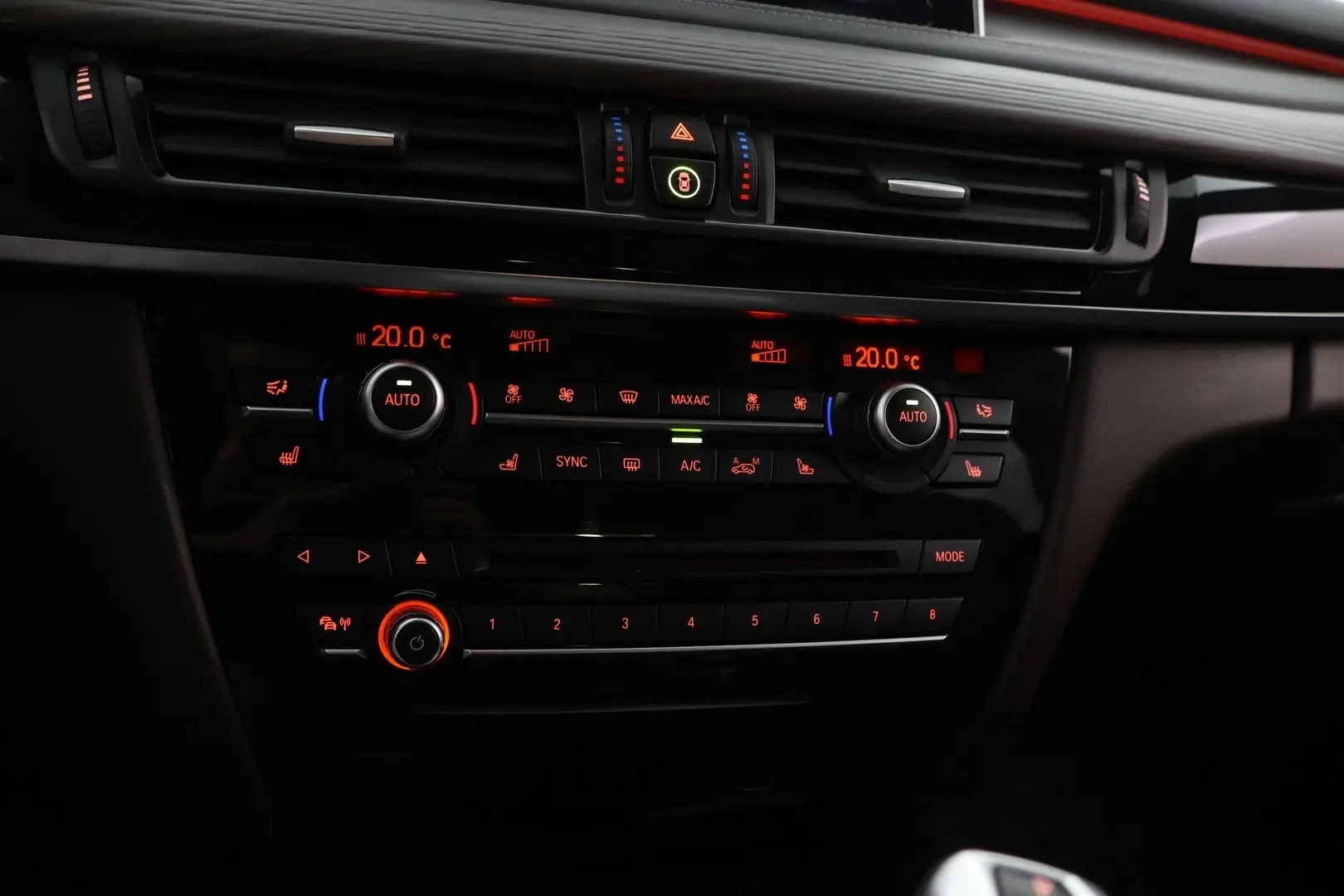 Car Image - 5b6iIfta3ysmhwkKdyELAI