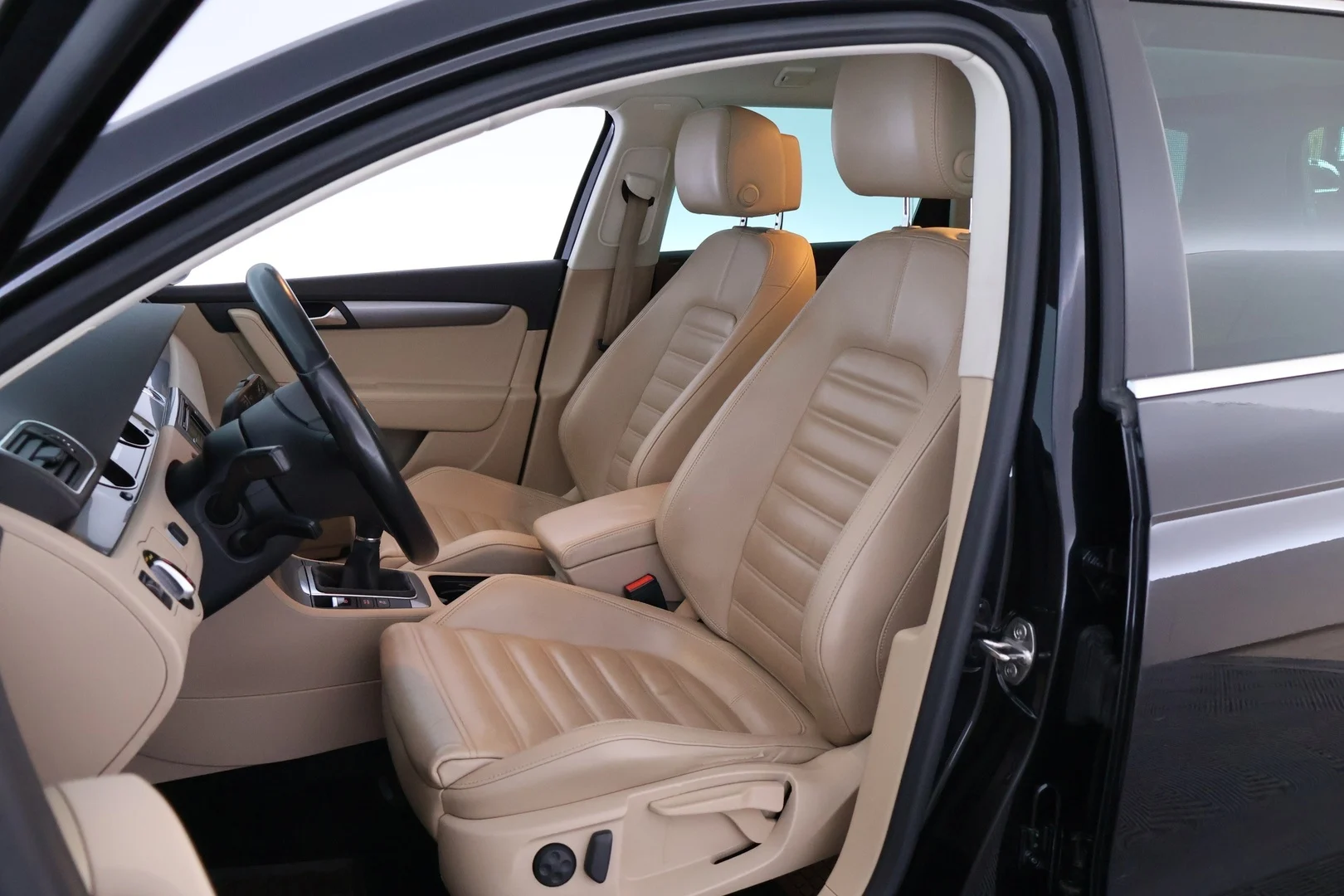 Car Image - 7g1bcjnneVOd73ZvrKzadq