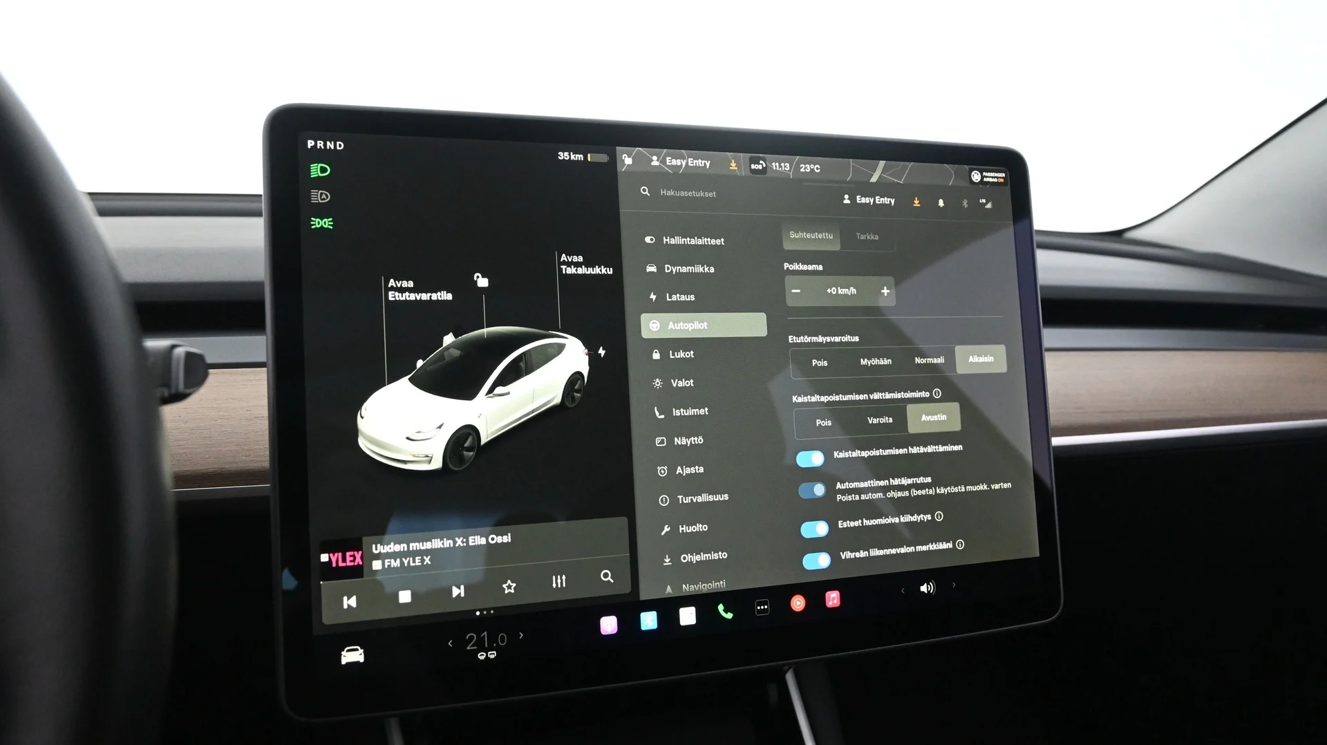 Car Image - 7giJqZwB7gtakbzLzgnwRz