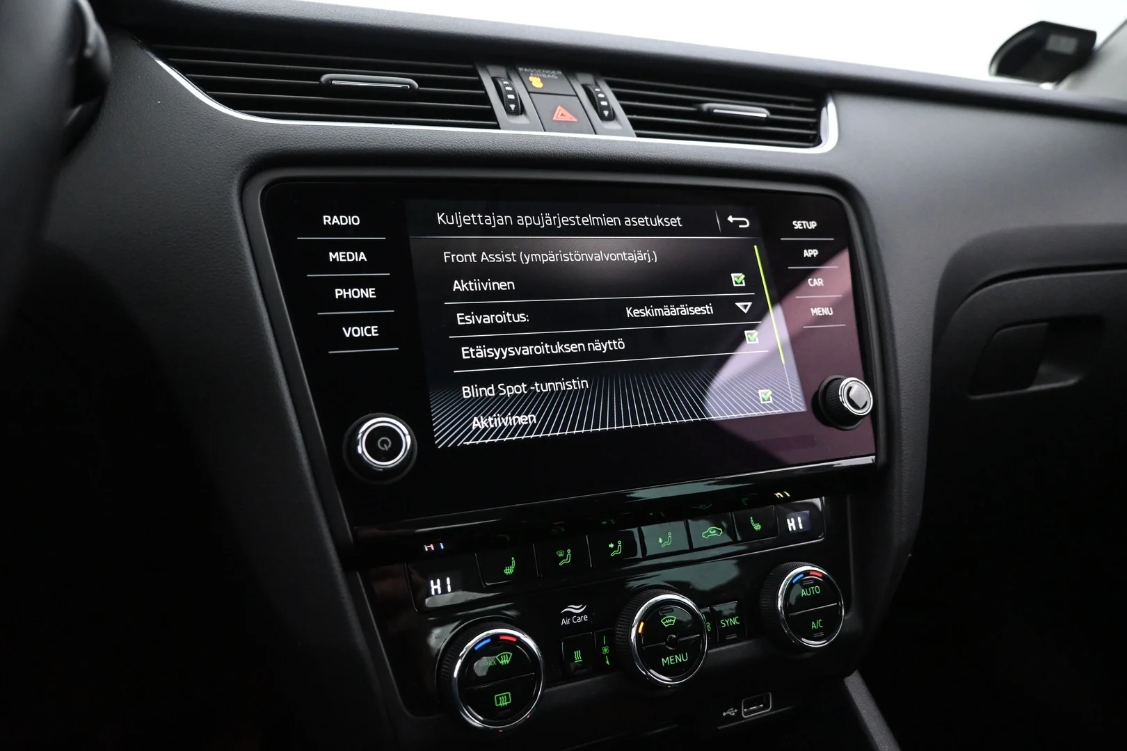 Car Image - 6cBYW1jqgVko9bWZAC2blE