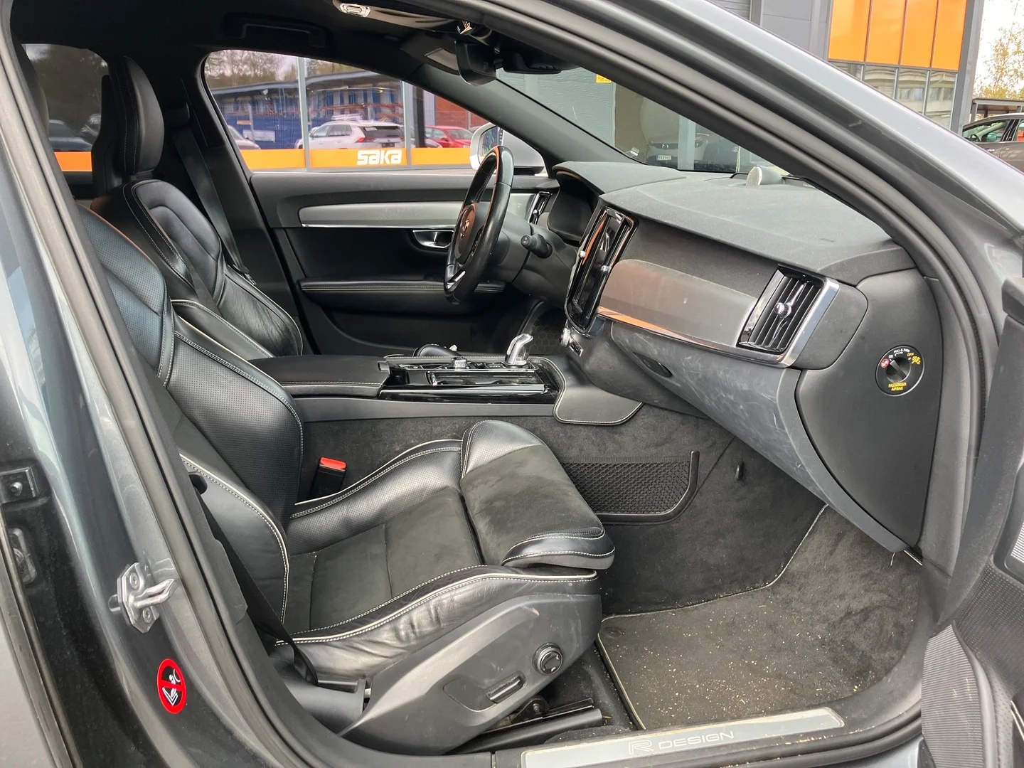 Car Image - 7HuZcvr6L78gO8b8aZpJUm
