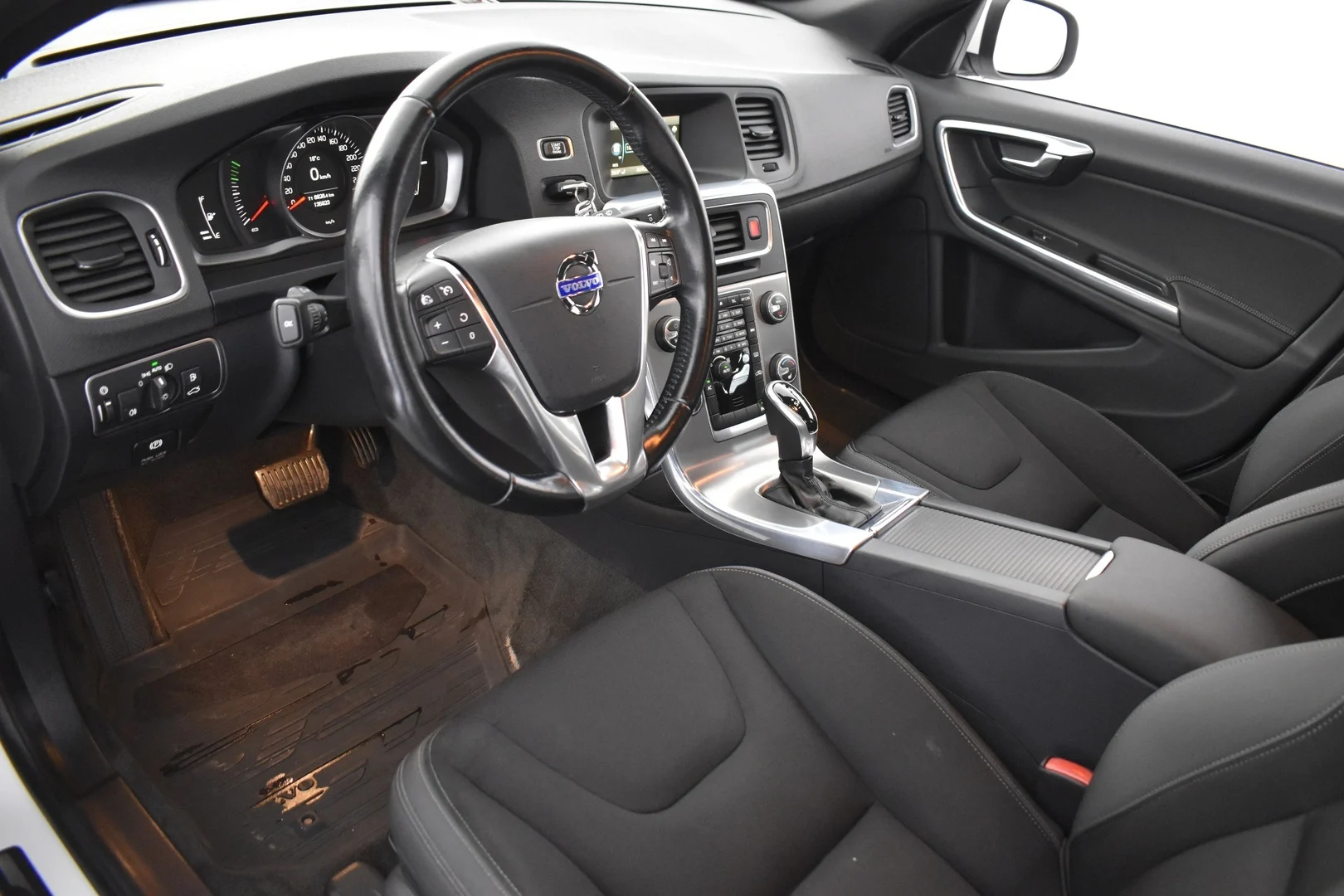 Car Image - 7E3KGmOZHu9ZFIgdbyWmsW
