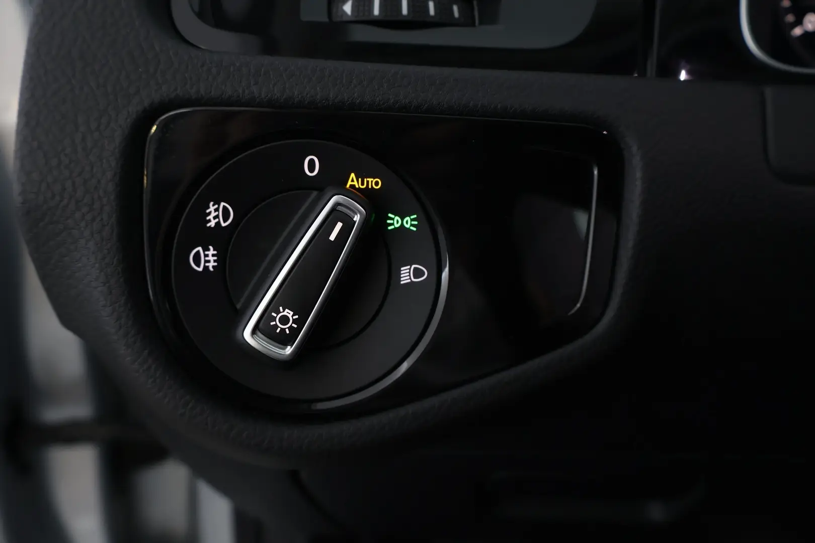 Car Image - 4EFoDguWFozAYE1t16SuRB