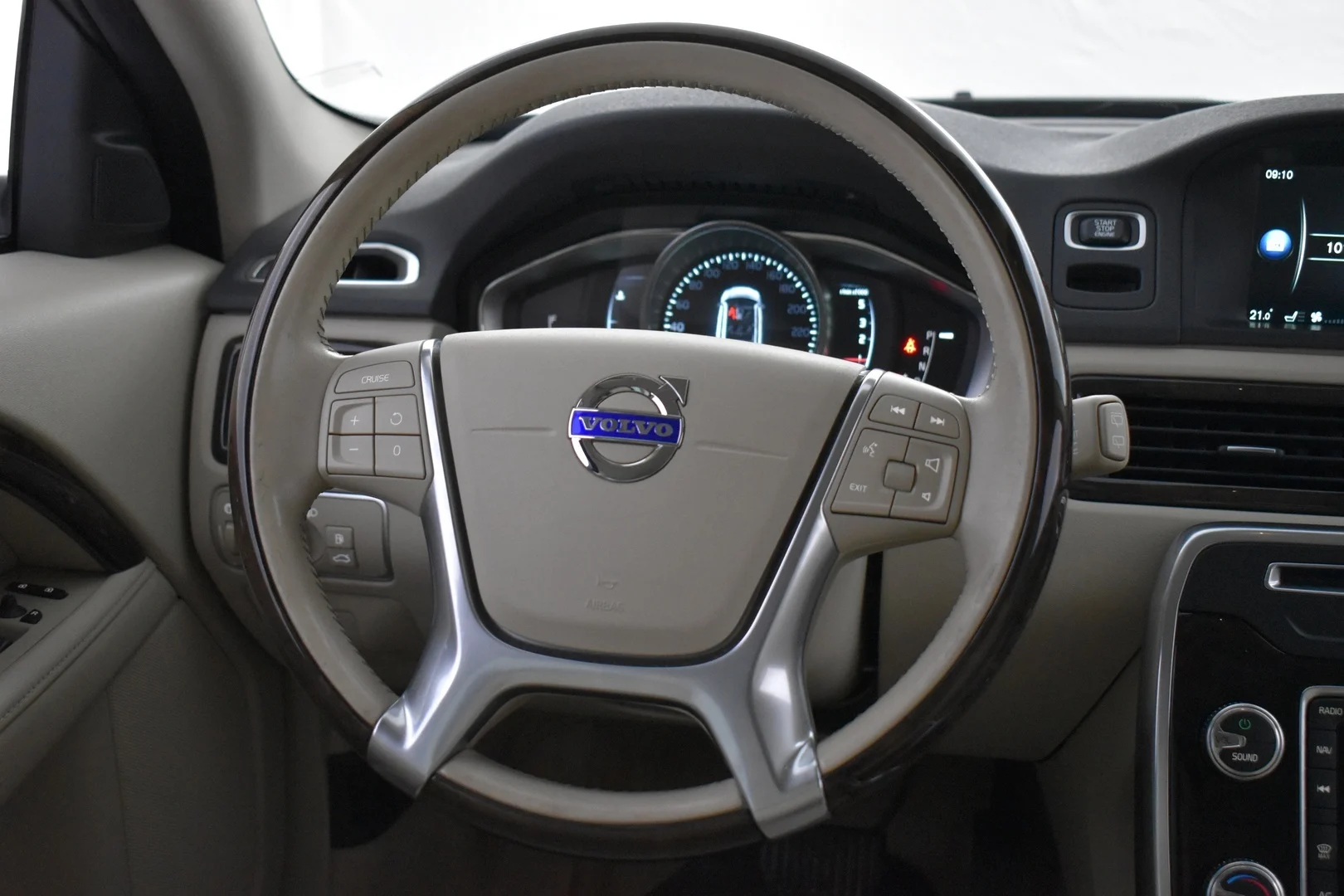 Car Image - 1OKxRQtFtiOLdXLsXKW8bl