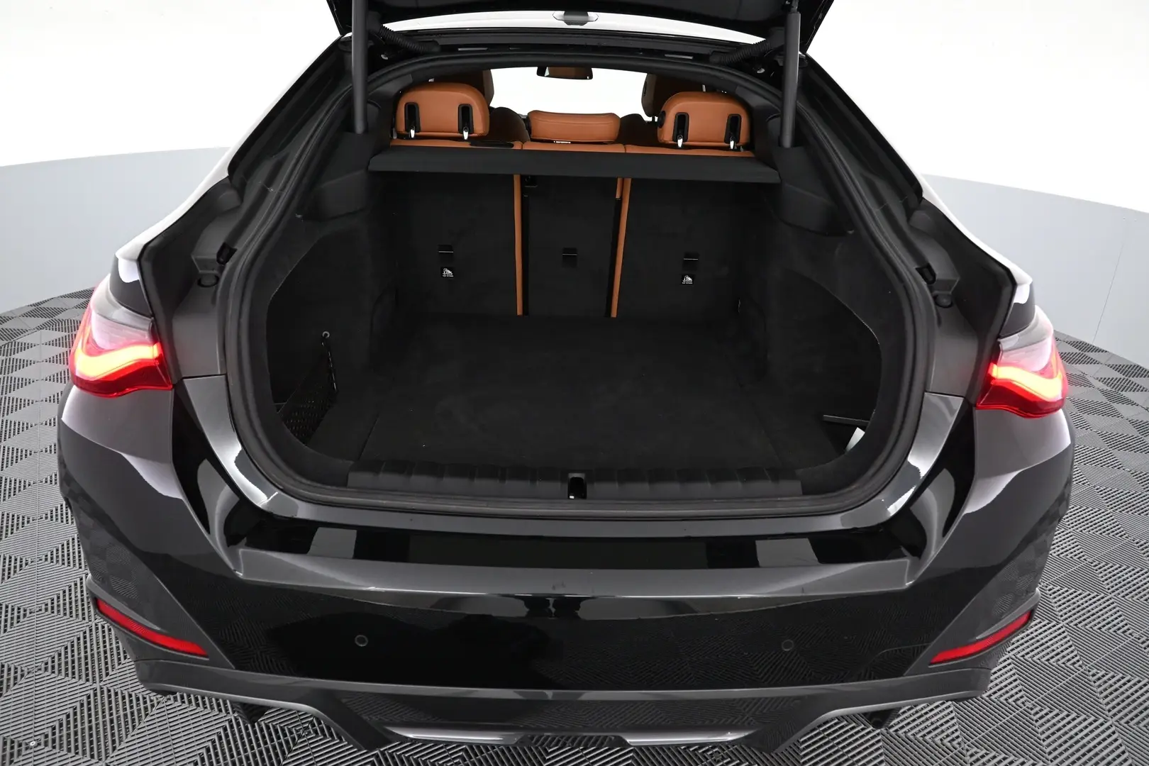 Car Image - 28LJJRWt64NQaGA6wdi31K