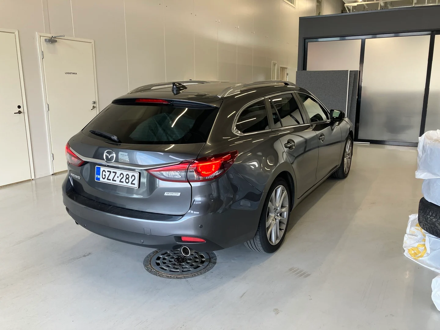 Car Image - 3nsvS4lh338LUTxelhEGmo