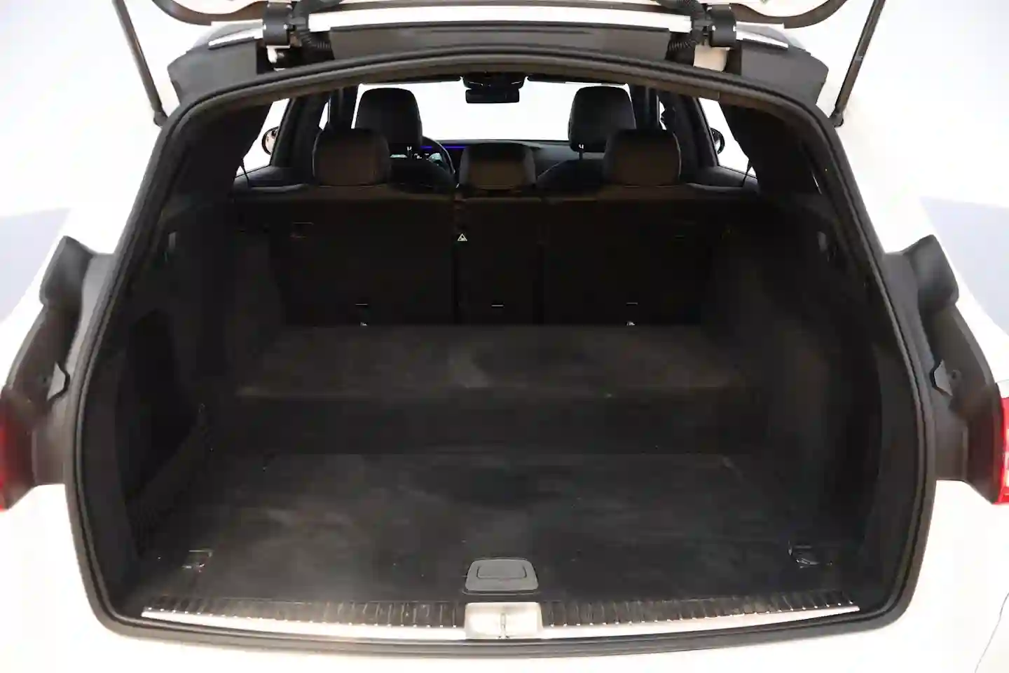 Car Image - xErIt2FKQq66TVIhLwFvK